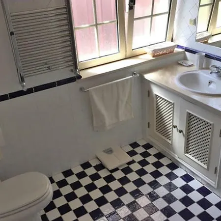 ヴィラ Mare Is A Superb 5 Bedroom Sleeps 12 - Short Walk To Beach Heated Pool Ac And Wifi