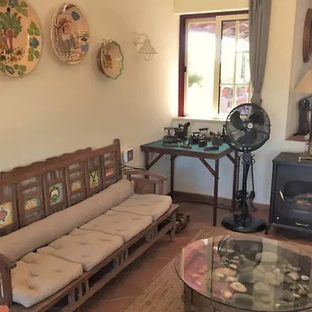 Villa Mare Is A Superb 5 Bedroom Sleeps 12 - Short Walk To Beach Heated Pool Ac And Wifi